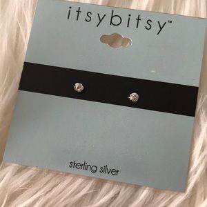 BNIB itsy bitsy sterling silver earrings